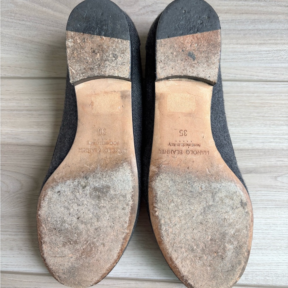 Manolo Blahnik Gray Flats with Bow Accent - Picture 3 of 3
